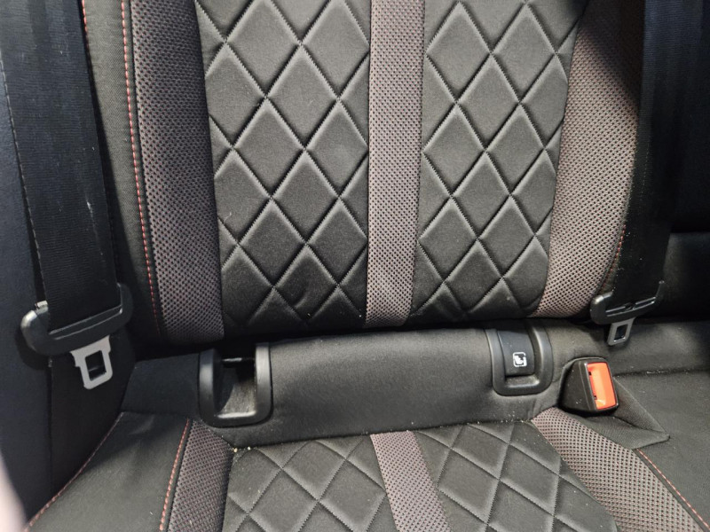 Photo 47 de l'offre de SKODA Octavia combi 2.0 TDI 200 RS DSG à 29990€ chez MKP Distribution