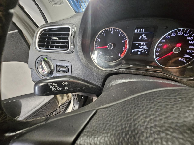 Photo 19 de l'offre de VOLKSWAGEN POLO 1.2 70 Cross BVM à 9990€ chez MKP Distribution