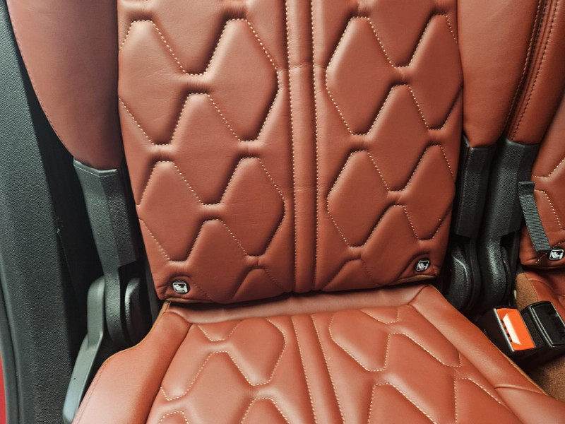 Photo 43 de l'offre de PEUGEOT 5008 2.0 BlueHDi 180 EAT8 GT 7 Places à 33990€ chez MKP Distribution