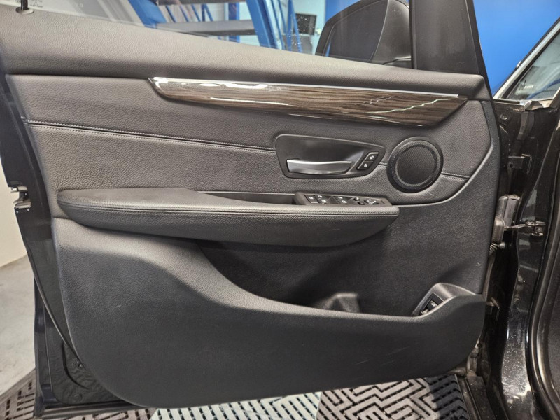 Photo 50 de l'offre de BMW SERIE 2 ACTIVE TOURER 220i 2.0 192 Luxury BVM à 15990€ chez MKP Distribution