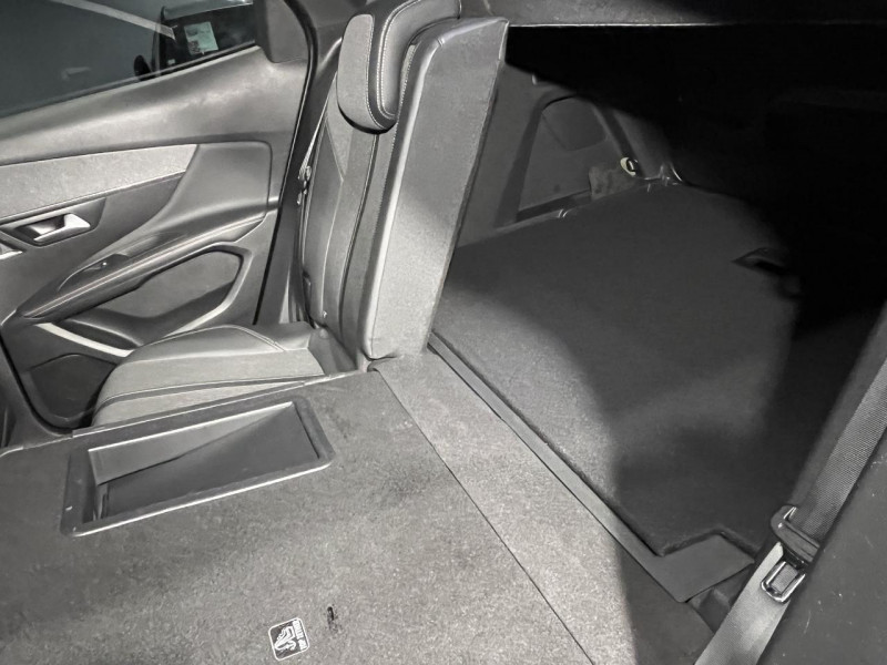 Photo 35 de l'offre de PEUGEOT 3008 1.5 BlueHDi 130 GT Line BVA à 17990€ chez MKP Distribution