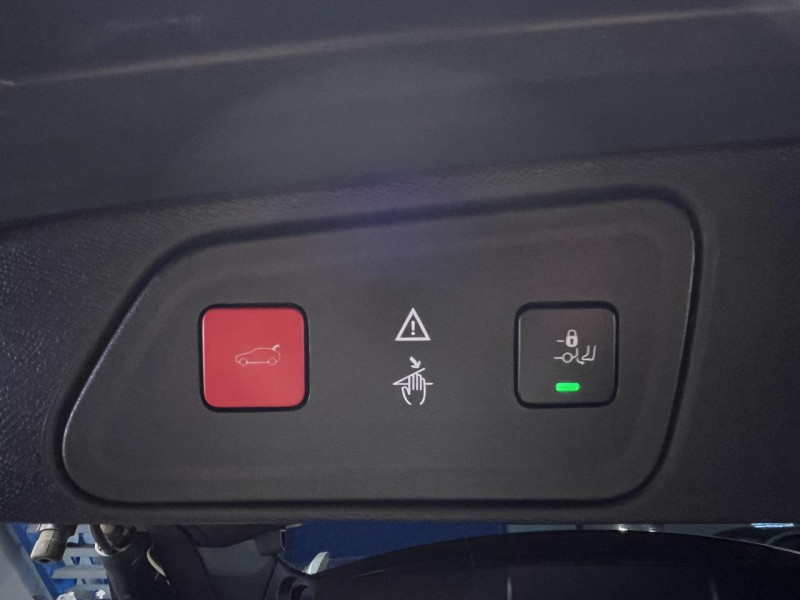 Photo 11 de l'offre de PEUGEOT 3008 1.5 BlueHDi 130 GT Line BVA à 17990€ chez MKP Distribution