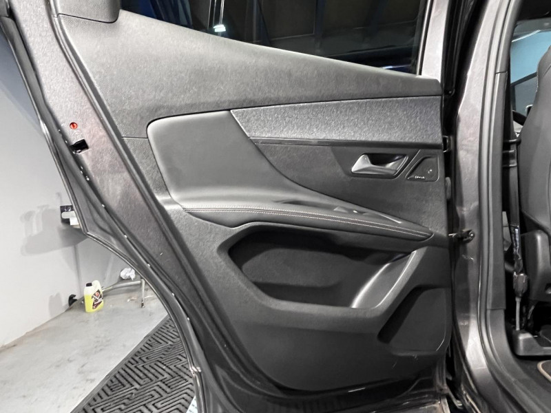 Photo 37 de l'offre de PEUGEOT 3008 1.5 BlueHDi 130 GT Line BVA à 17990€ chez MKP Distribution