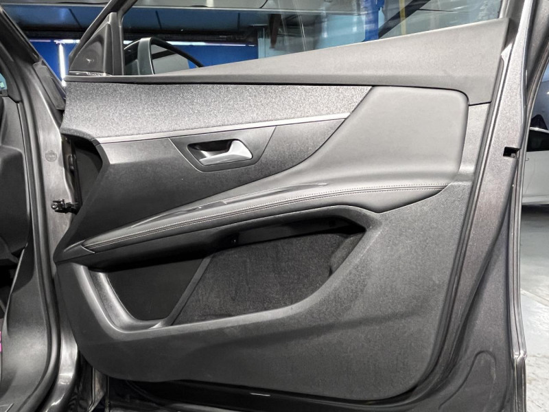 Photo 45 de l'offre de PEUGEOT 3008 1.5 BlueHDi 130 GT Line BVA à 17990€ chez MKP Distribution