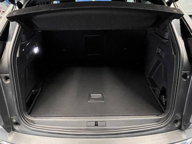 Photo 10 de l'offre de PEUGEOT 3008 1.5 BlueHDi 130 GT Line BVA à 17990€ chez MKP Distribution