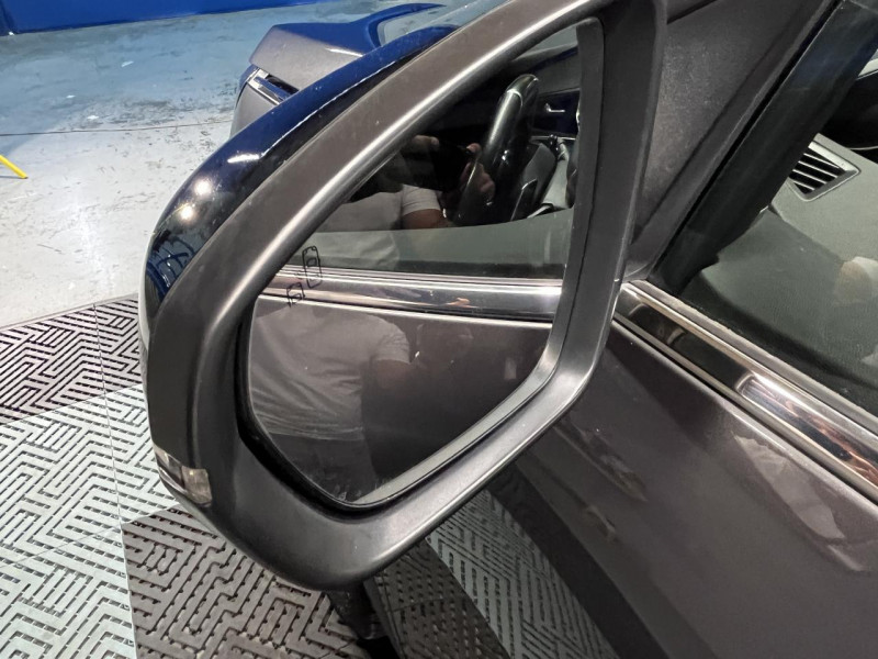 Photo 49 de l'offre de PEUGEOT 3008 1.5 BlueHDi 130 GT Line BVA à 17990€ chez MKP Distribution