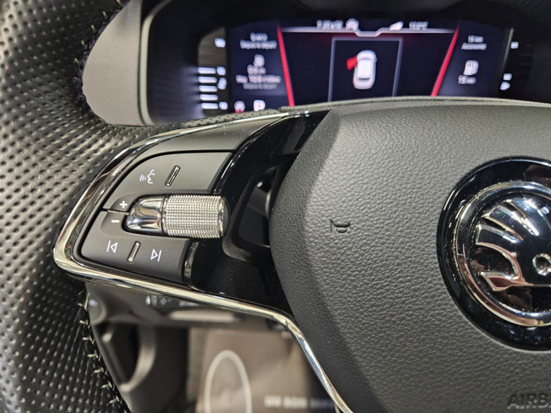 Photo 19 de l'offre de SKODA KAROQ 2.0 TDI 150 4x4 DSG7 Sportline à 29490€ chez MKP Distribution