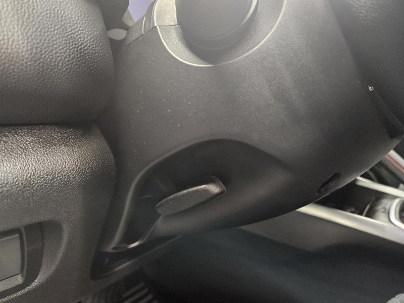 Photo 22 de l'offre de RENAULT KADJAR 1.3 TCe SL 160 EDC Black Edition à 15990€ chez MKP Distribution