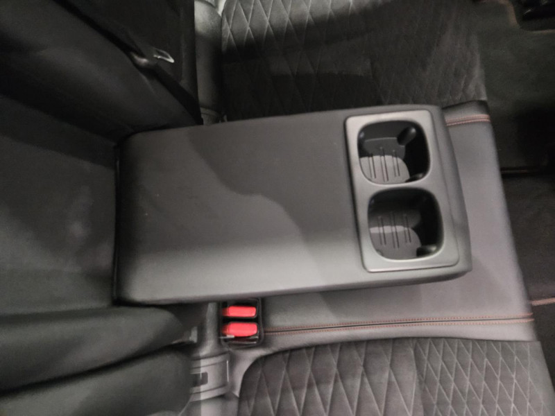 Photo 41 de l'offre de RENAULT KADJAR 1.3 TCe SL 160 EDC Black Edition à 15990€ chez MKP Distribution