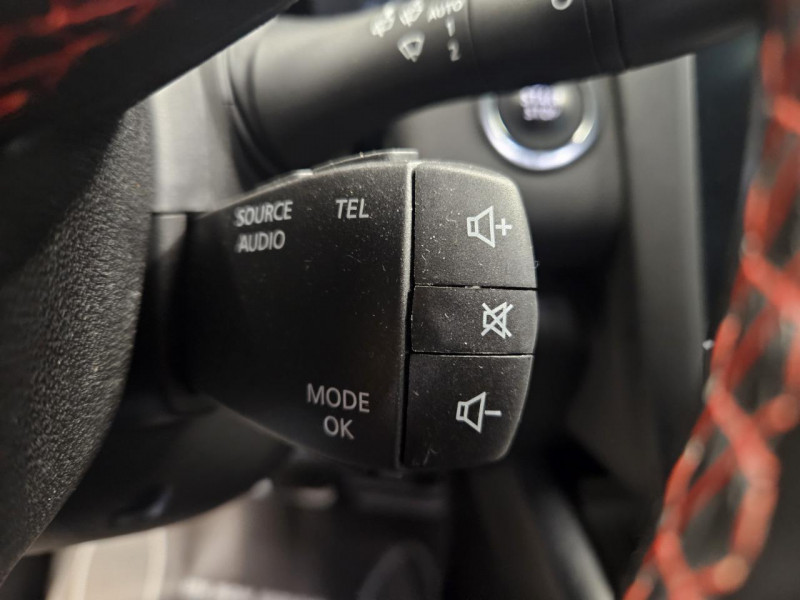 Photo 21 de l'offre de RENAULT KADJAR 1.3 TCe SL 160 EDC Black Edition à 15990€ chez MKP Distribution