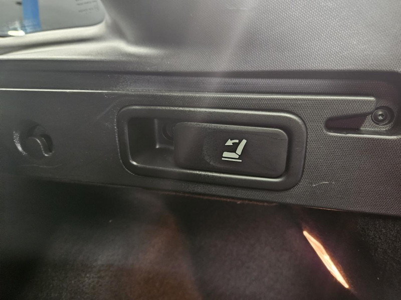 Photo 46 de l'offre de RENAULT KADJAR 1.3 TCe SL 160 EDC Black Edition à 15990€ chez MKP Distribution