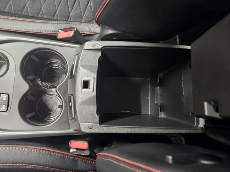 Photo 38 de l'offre de RENAULT KADJAR 1.3 TCe SL 160 EDC Black Edition à 15990€ chez MKP Distribution