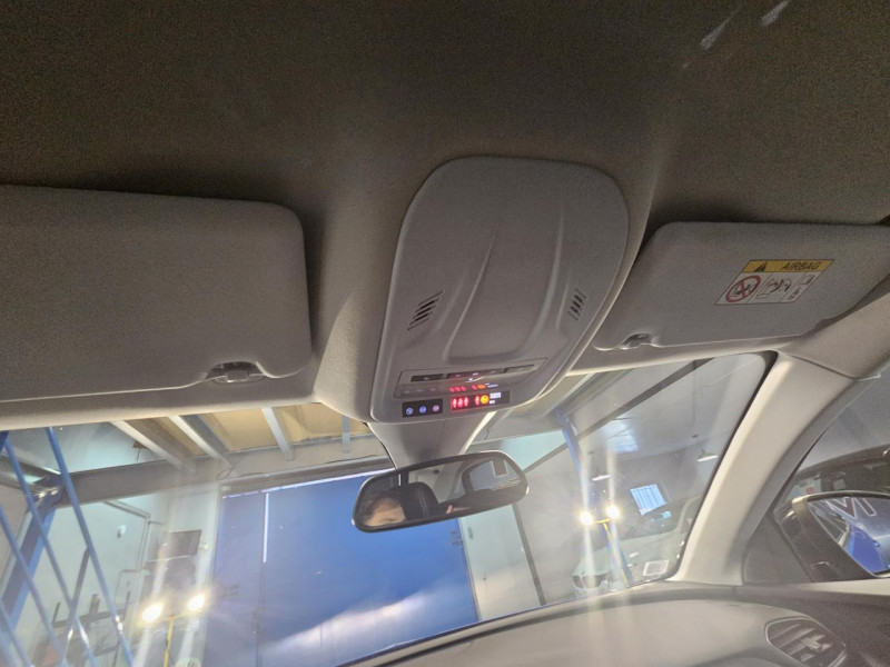 Photo 36 de l'offre de OPEL CROSSLAND X 1.5 Diesel 130 BVA6 Innovation Business à 15490€ chez MKP Distribution