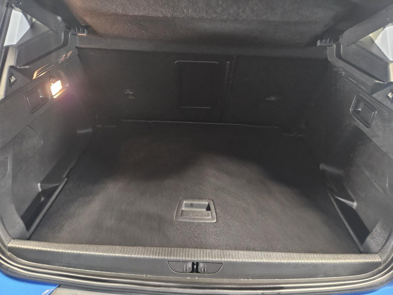 Photo 9 de l'offre de OPEL CROSSLAND X 1.5 Diesel 130 BVA6 Innovation Business à 15490€ chez MKP Distribution