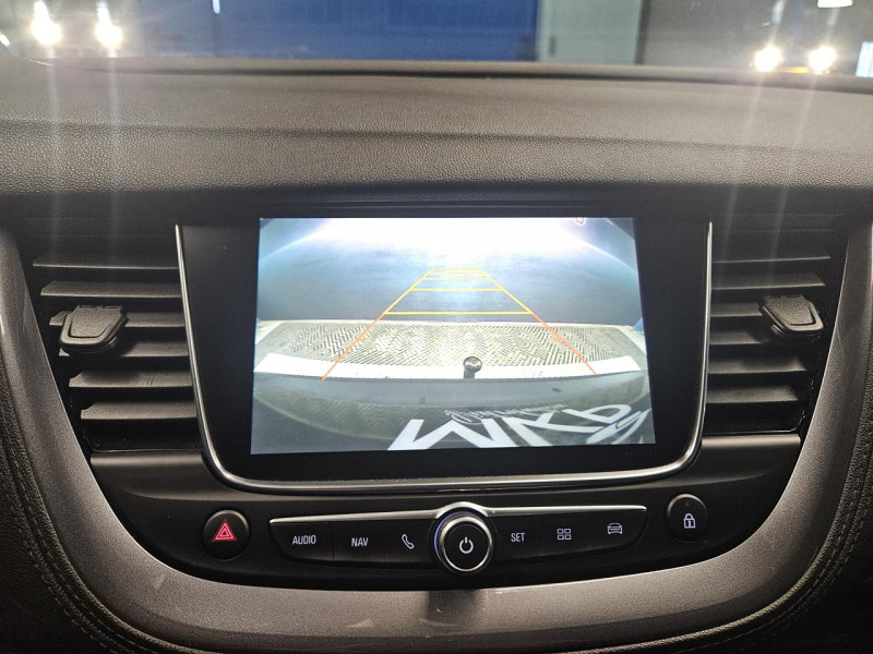 Photo 25 de l'offre de OPEL CROSSLAND X 1.5 Diesel 130 BVA6 Innovation Business à 15490€ chez MKP Distribution