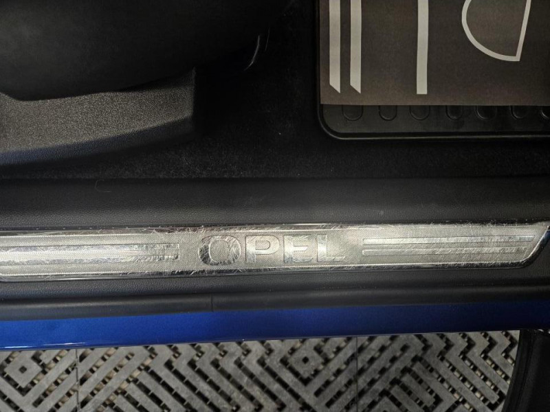 Photo 44 de l'offre de OPEL CROSSLAND X 1.5 Diesel 130 BVA6 Innovation Business à 15490€ chez MKP Distribution