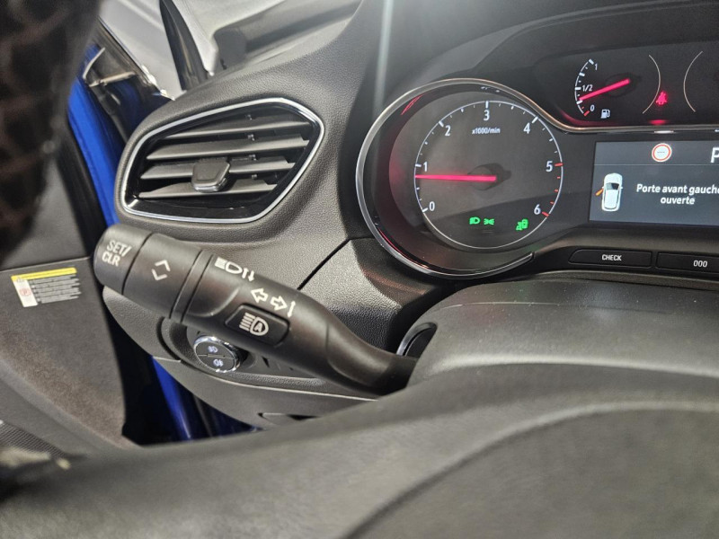 Photo 21 de l'offre de OPEL CROSSLAND X 1.5 Diesel 130 BVA6 Innovation Business à 15490€ chez MKP Distribution