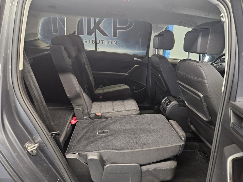 Photo 36 de l'offre de VOLKSWAGEN TOURAN 1.6 TDI 115 7 Places Confortline BVM6 à 19990€ chez MKP Distribution