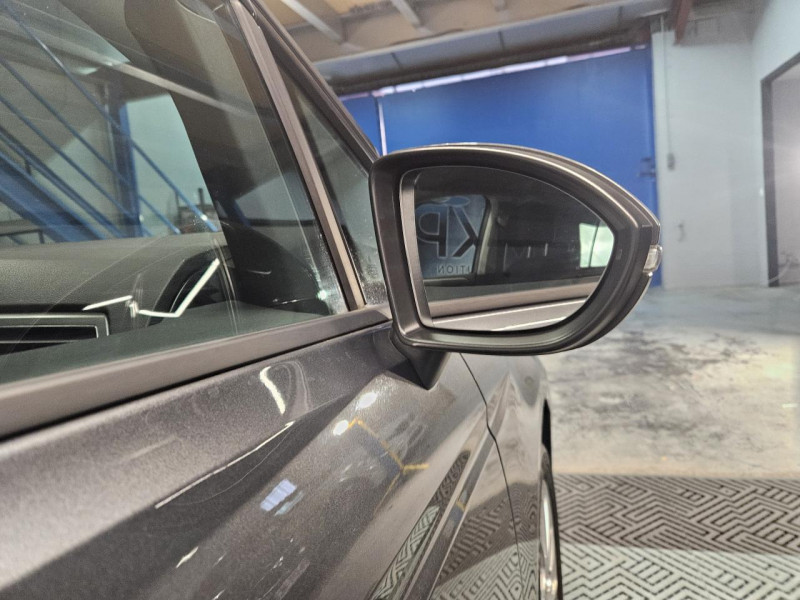 Photo 45 de l'offre de VOLKSWAGEN TOURAN 1.6 TDI 115 7 Places Confortline BVM6 à 19990€ chez MKP Distribution