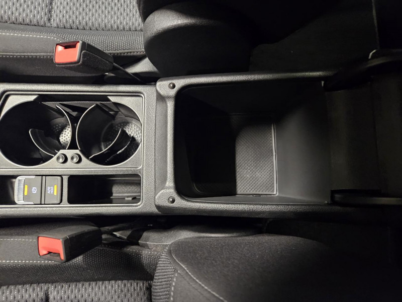 Photo 34 de l'offre de VOLKSWAGEN TOURAN 1.6 TDI 115 7 Places Confortline BVM6 à 19990€ chez MKP Distribution