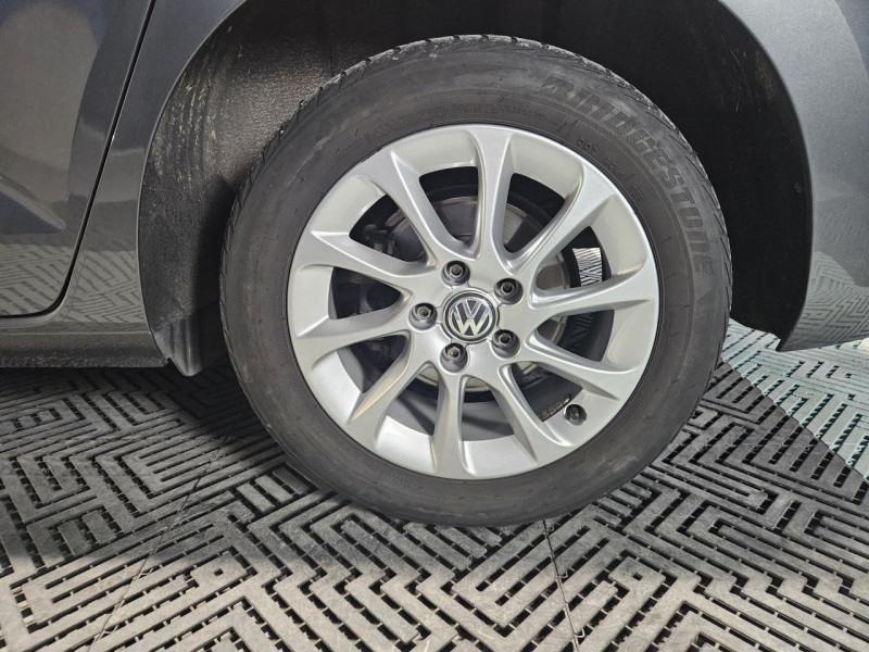 Photo 50 de l'offre de VOLKSWAGEN TOURAN 1.6 TDI 115 7 Places Confortline BVM6 à 19990€ chez MKP Distribution