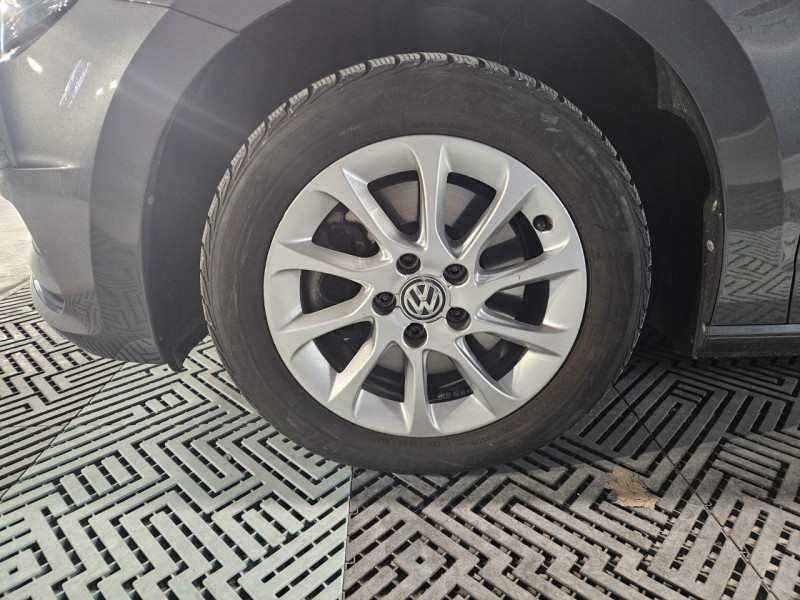 Photo 49 de l'offre de VOLKSWAGEN TOURAN 1.6 TDI 115 7 Places Confortline BVM6 à 19990€ chez MKP Distribution