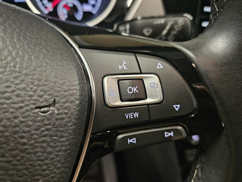 Photo 20 de l'offre de VOLKSWAGEN TOURAN 1.6 TDI 115 7 Places Confortline BVM6 à 19990€ chez MKP Distribution