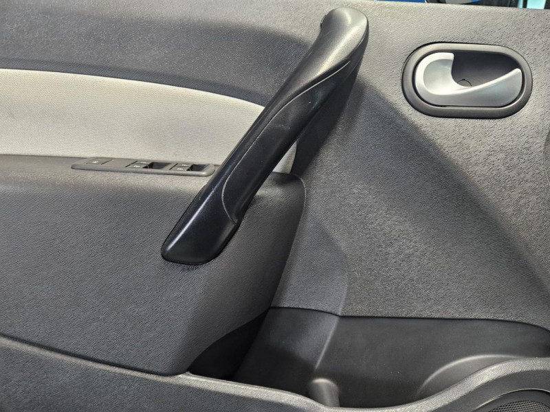 Photo 44 de l'offre de RENAULT KANGOO 1.5 dCi 110 Intens BVM à 12490€ chez MKP Distribution