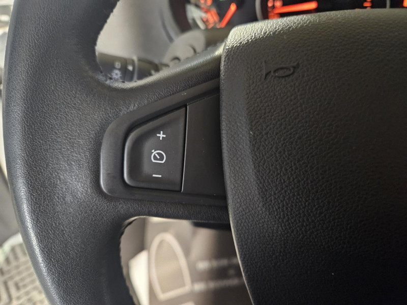 Photo 18 de l'offre de RENAULT KANGOO 1.5 dCi 110 Intens BVM à 12490€ chez MKP Distribution