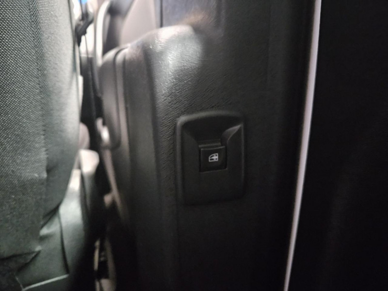 Photo 36 de l'offre de RENAULT KANGOO 1.5 dCi 110 Intens BVM à 12490€ chez MKP Distribution