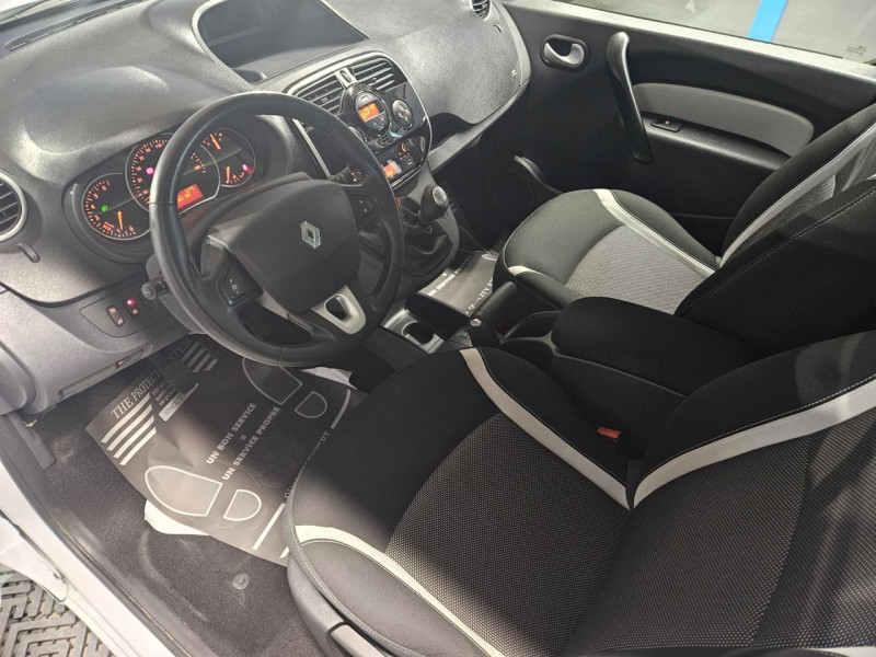 Photo 11 de l'offre de RENAULT KANGOO 1.5 dCi 110 Intens BVM à 12490€ chez MKP Distribution
