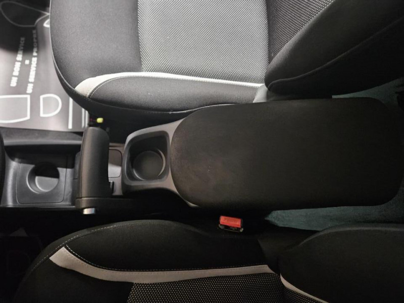 Photo 33 de l'offre de RENAULT KANGOO 1.5 dCi 110 Intens BVM à 12490€ chez MKP Distribution