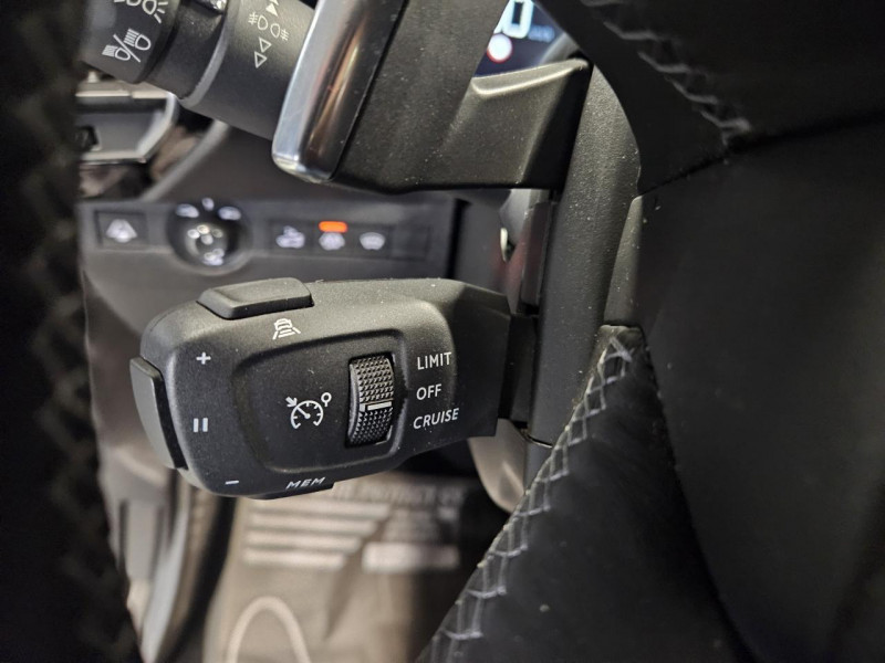 Photo 24 de l'offre de DS DS7 CROSSBACK EXECUTIVE 2.0 BlueHDi 180 EAT8 Opéra à 22990€ chez MKP Distribution