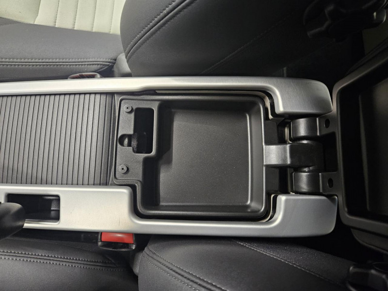 Photo 33 de l'offre de VOLVO C30  1.6D DRIVe 110 Momentum  BVM5 à 9490€ chez MKP Distribution