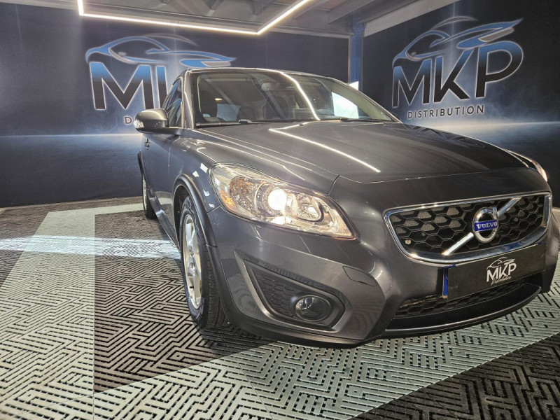 Photo 49 de l'offre de VOLVO C30  1.6D DRIVe 110 Momentum  BVM5 à 9490€ chez MKP Distribution