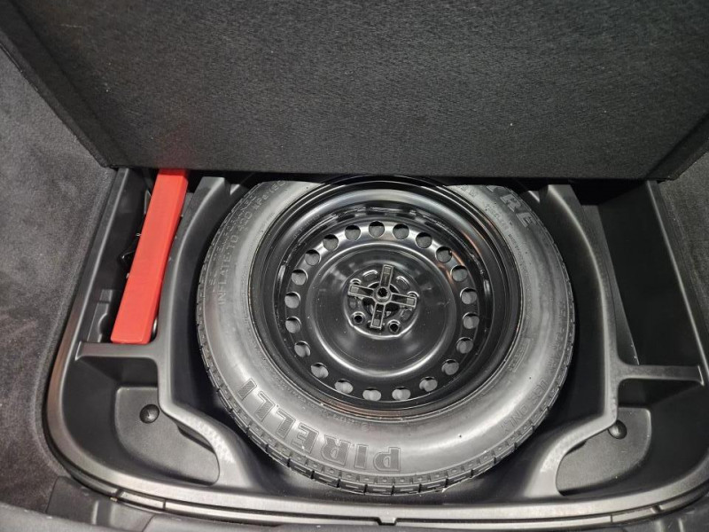 Photo 10 de l'offre de VOLVO C30  1.6D DRIVe 110 Momentum  BVM5 à 9490€ chez MKP Distribution