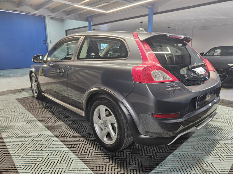 Photo 3 de l'offre de VOLVO C30  1.6D DRIVe 110 Momentum  BVM5 à 9490€ chez MKP Distribution