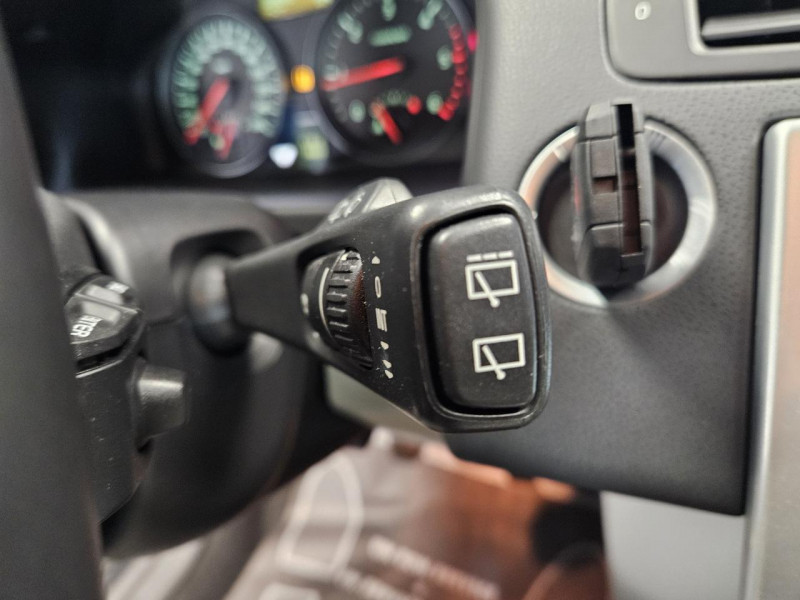 Photo 24 de l'offre de VOLVO C30  1.6D DRIVe 110 Momentum  BVM5 à 9490€ chez MKP Distribution