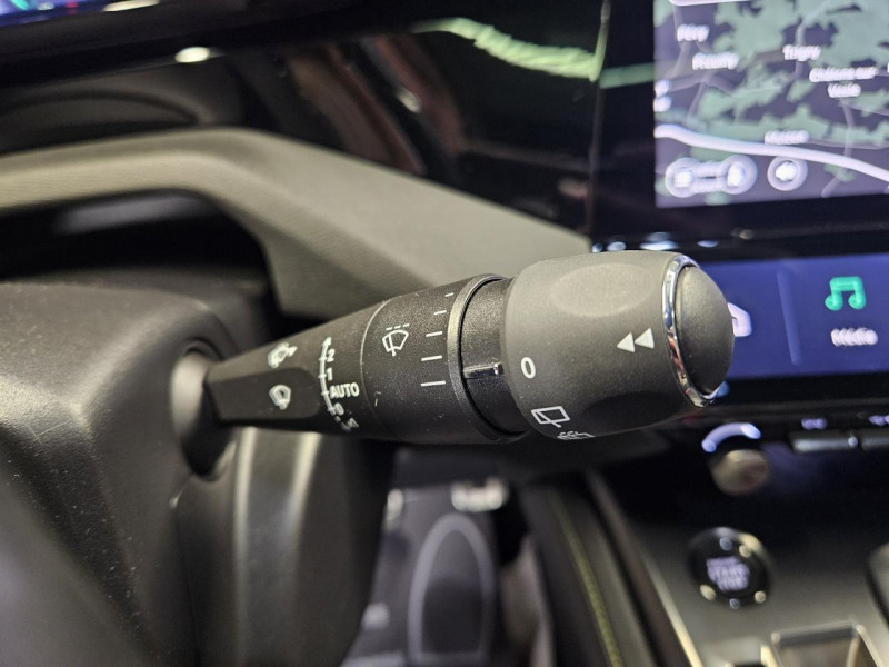 Photo 25 de l'offre de PEUGEOT 308 1.5 BlueHDi 130  EAT8 GT PACK à 22990€ chez MKP Distribution