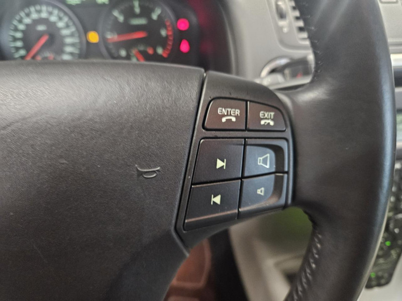 Photo 20 de l'offre de VOLVO C30  1.6D DRIVe 110 Momentum  BVM5 à 9490€ chez MKP Distribution