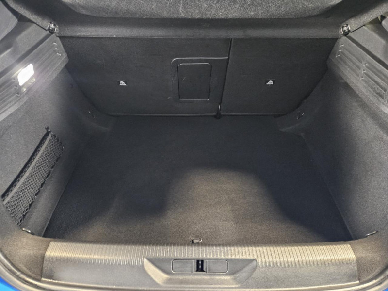 Photo 9 de l'offre de PEUGEOT 308 1.5 BlueHDi 130  EAT8 GT PACK à 22990€ chez MKP Distribution