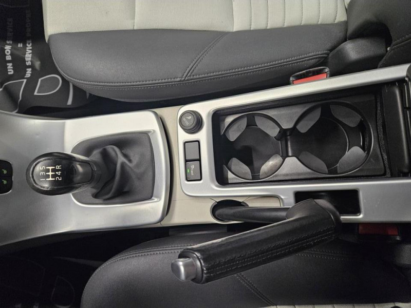 Photo 31 de l'offre de VOLVO C30  1.6D DRIVe 110 Momentum  BVM5 à 9490€ chez MKP Distribution
