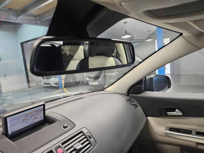 Photo 35 de l'offre de VOLVO C30  1.6D DRIVe 110 Momentum  BVM5 à 9490€ chez MKP Distribution