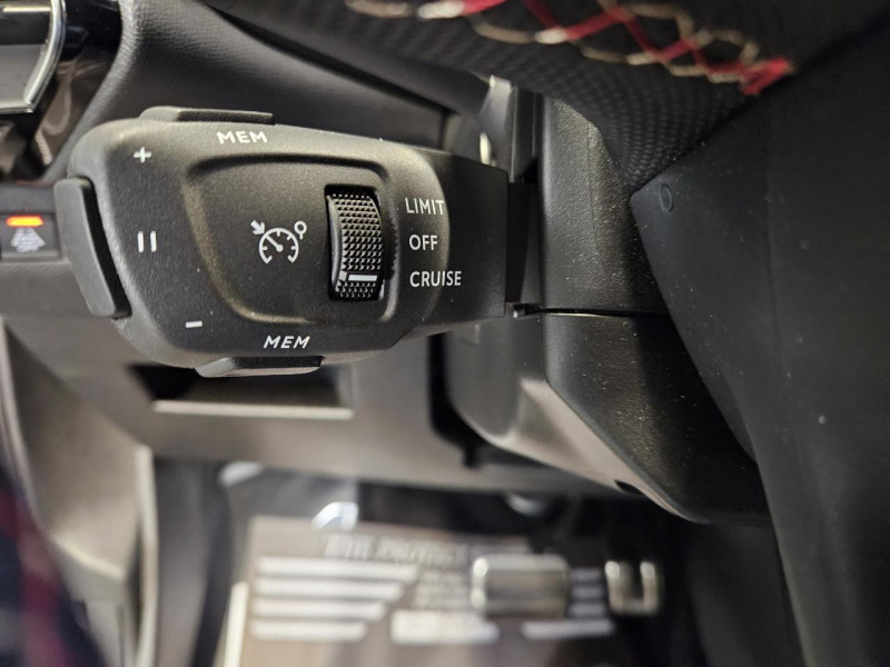 Photo 23 de l'offre de DS DS 7 CROSSBACK Hybride E-Tense 300 EAT8 4x4 Performance Line + à 27990€ chez MKP Distribution