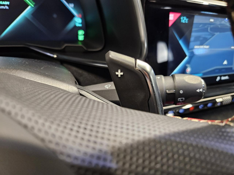 Photo 22 de l'offre de DS DS 7 CROSSBACK Hybride E-Tense 300 EAT8 4x4 Performance Line + à 27990€ chez MKP Distribution