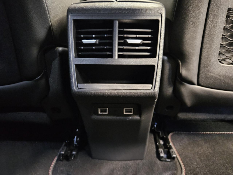 Photo 36 de l'offre de DS DS 7 CROSSBACK Hybride E-Tense 300 EAT8 4x4 Performance Line + à 27990€ chez MKP Distribution