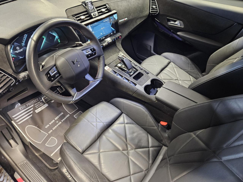 Photo 12 de l'offre de DS DS 7 CROSSBACK Hybride E-Tense 300 EAT8 4x4 Performance Line + à 27990€ chez MKP Distribution