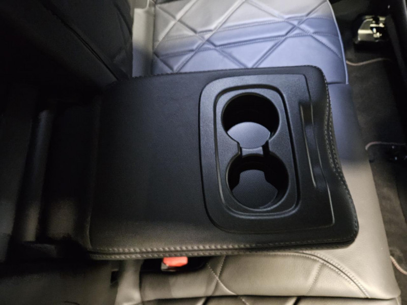 Photo 37 de l'offre de DS DS 7 CROSSBACK Hybride E-Tense 300 EAT8 4x4 Performance Line + à 27990€ chez MKP Distribution