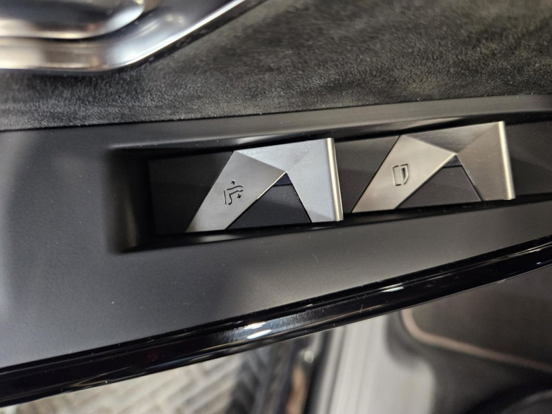 Photo 46 de l'offre de DS DS 7 CROSSBACK Hybride E-Tense 300 EAT8 4x4 Performance Line + à 27990€ chez MKP Distribution