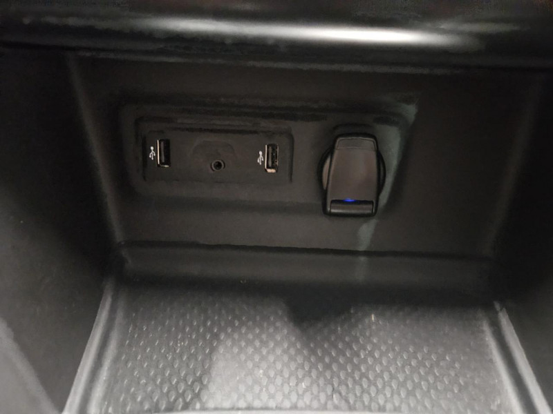 Photo 31 de l'offre de RENAULT Megane Estate 1.3 TCe 140 Bose Edition BVM à 14490€ chez MKP Distribution